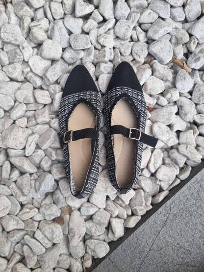 Craze Via Captoe in Pointed Toe